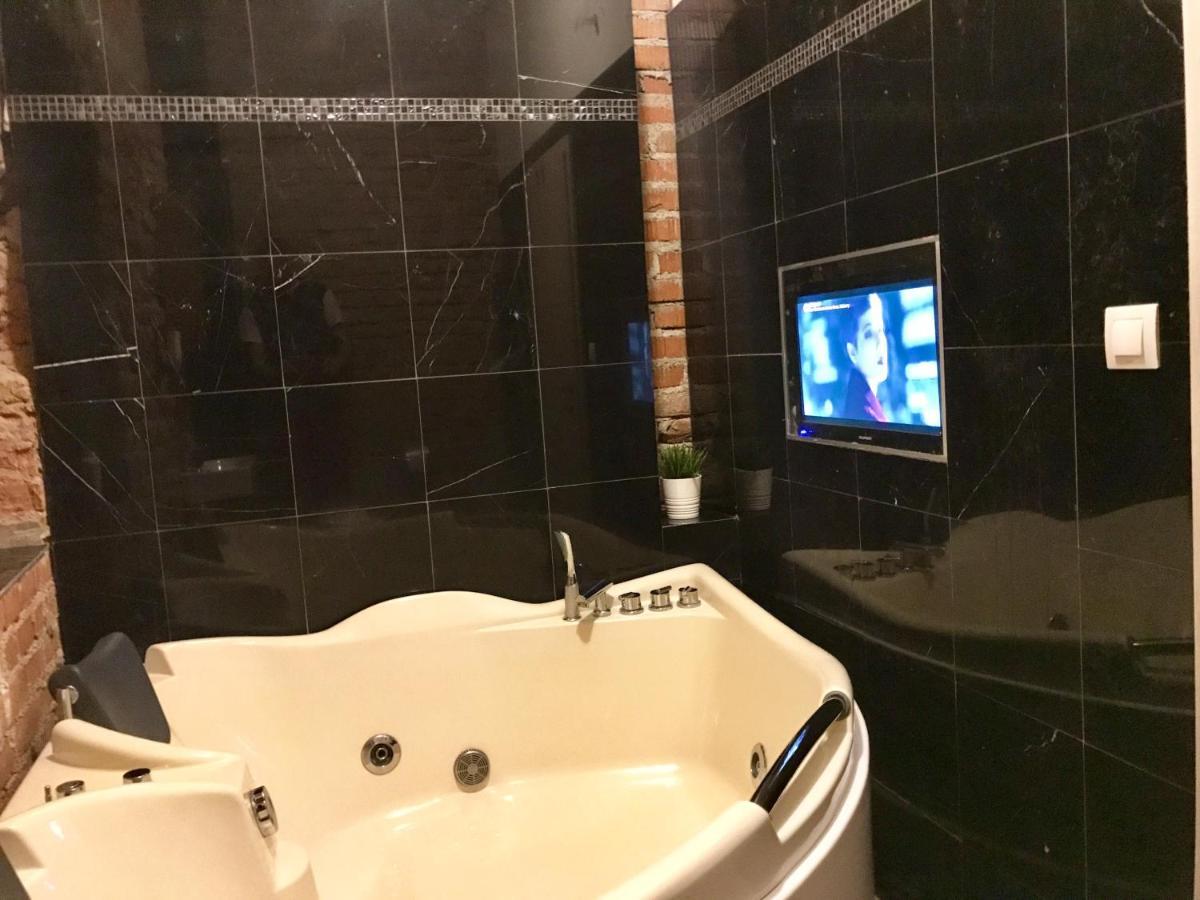 Brno Center Whirlpool Apartment Eksteriør billede