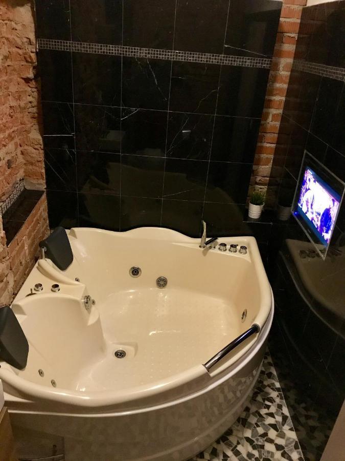 Brno Center Whirlpool Apartment Eksteriør billede
